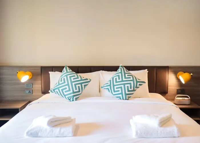 Surestay By Western Iconic Ari-jatujak 4*